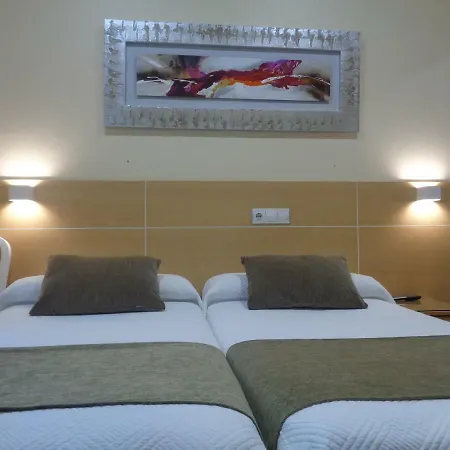 ペンション ウルメア ゲストハウス