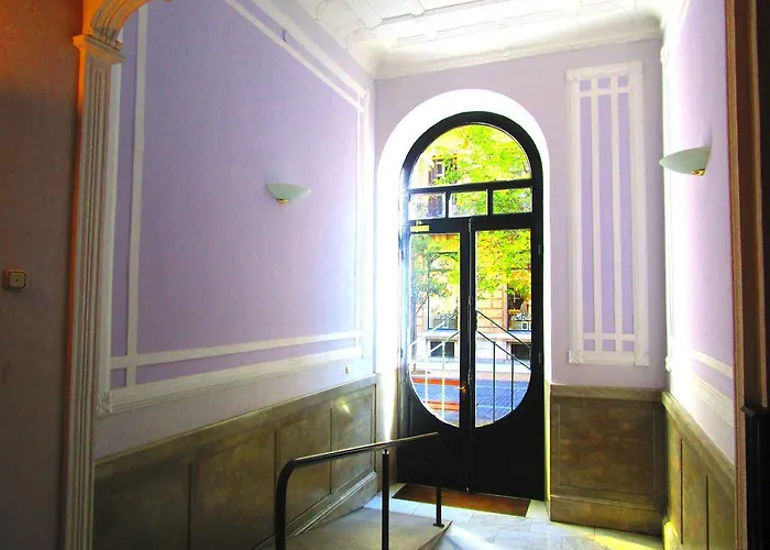 ペンション ウルメア 2*